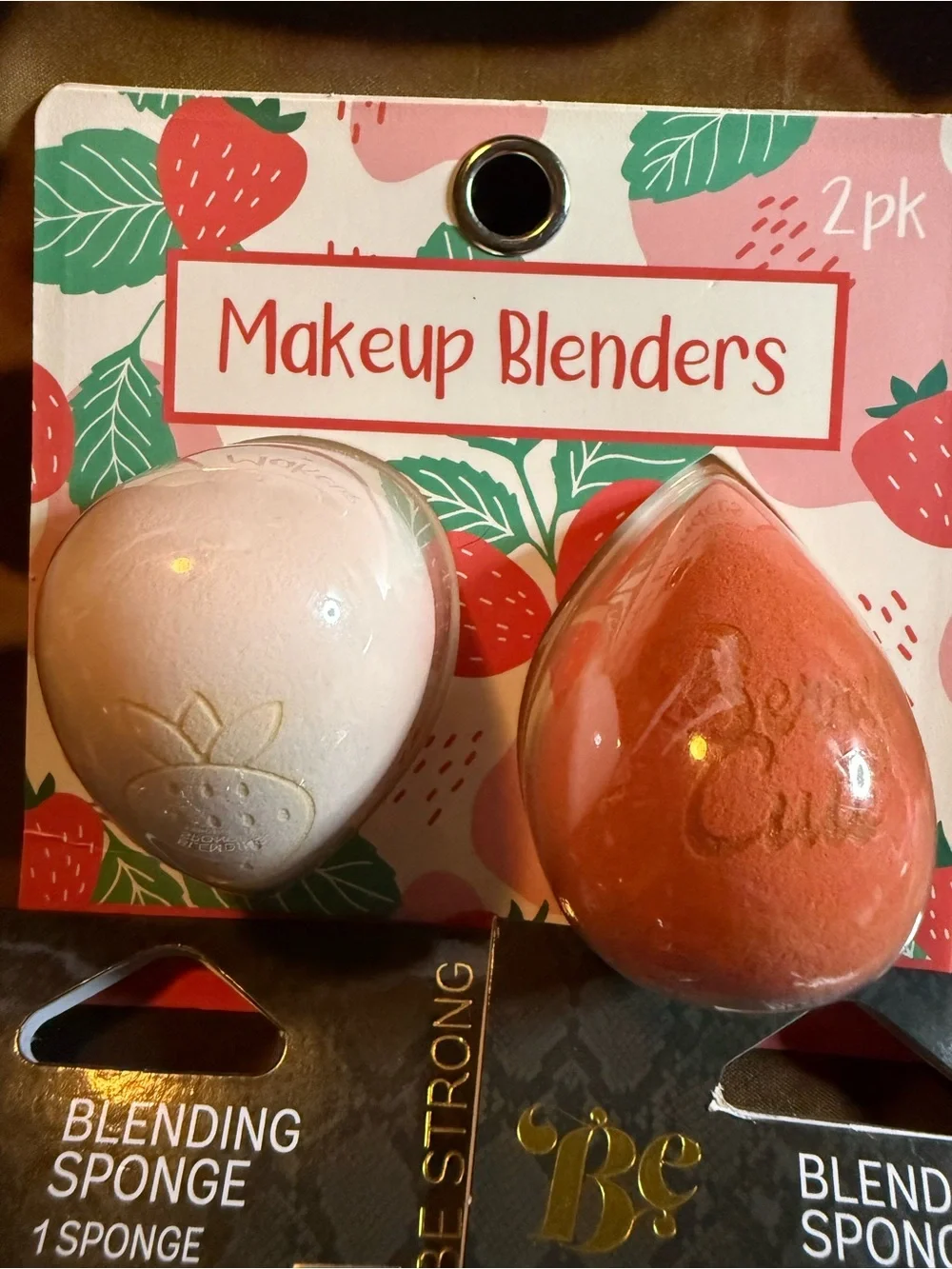 Makeup Blenders 2pk + 2 Black Blending Sponges